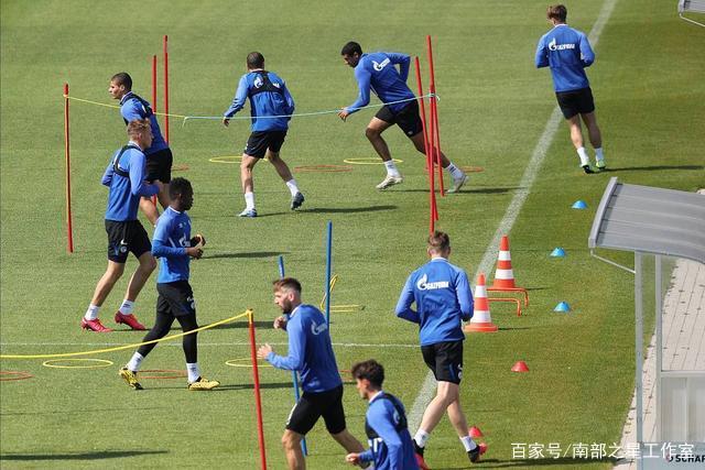 ESPN发布前腰位置TOP15：B费名列第一，贝林、索博紧随其后